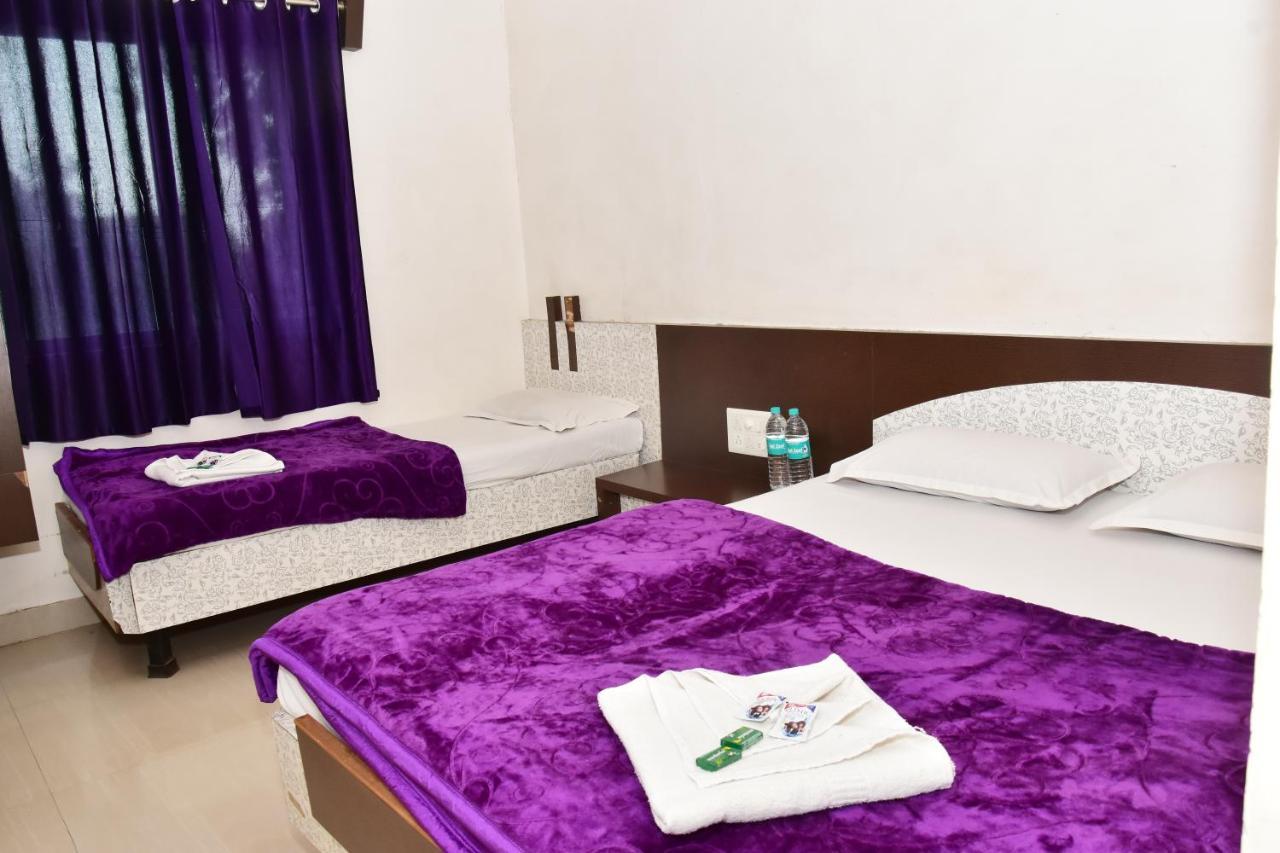 Hotel Temple Sai Shirdi Exterior foto